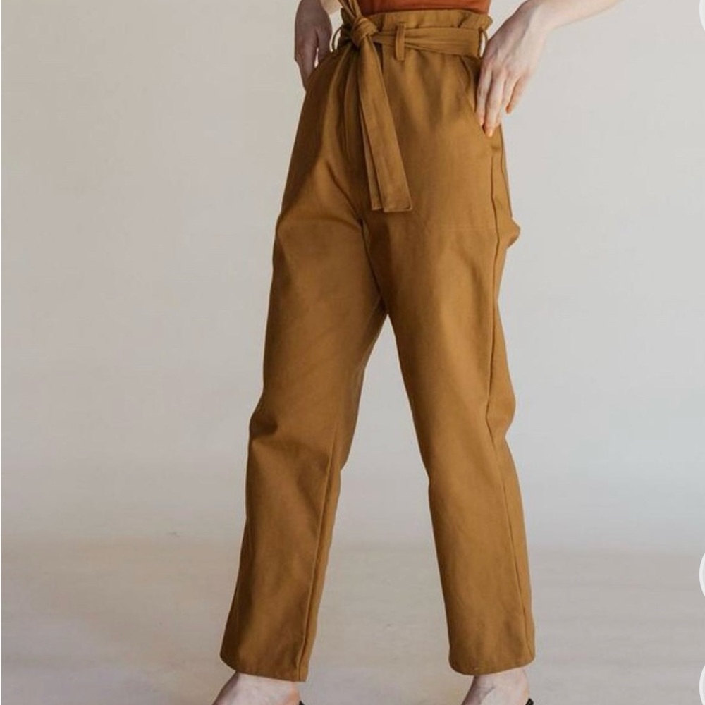 Lykke Wullf tie waist tan pants